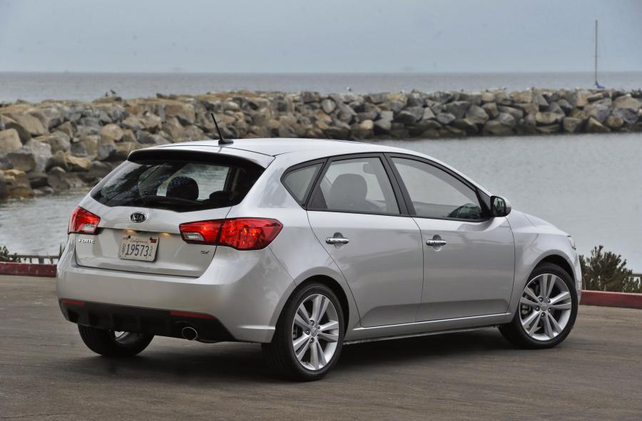  Kia Forte 5-Door 2011 года  (фото 43 из 89)
